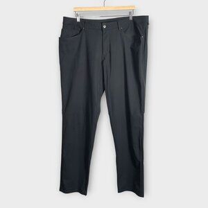 Lululemon ABC Pant Classic Warpstreme 40 x 33 Mens Black Very Dark Midnight Blue